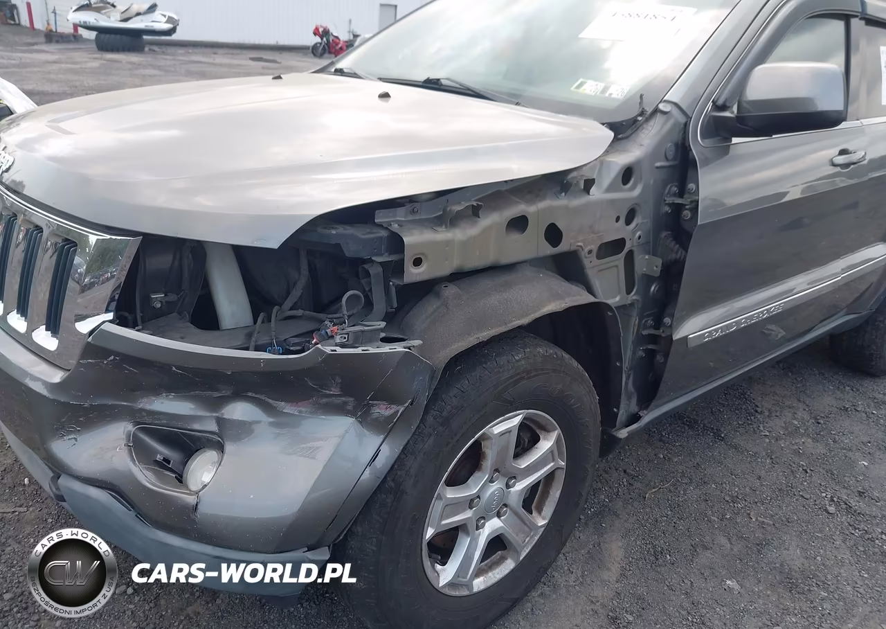 2012 Jeep Grand Cherokee Laredo VIN:1C4RJFAT9CC269858 - 6