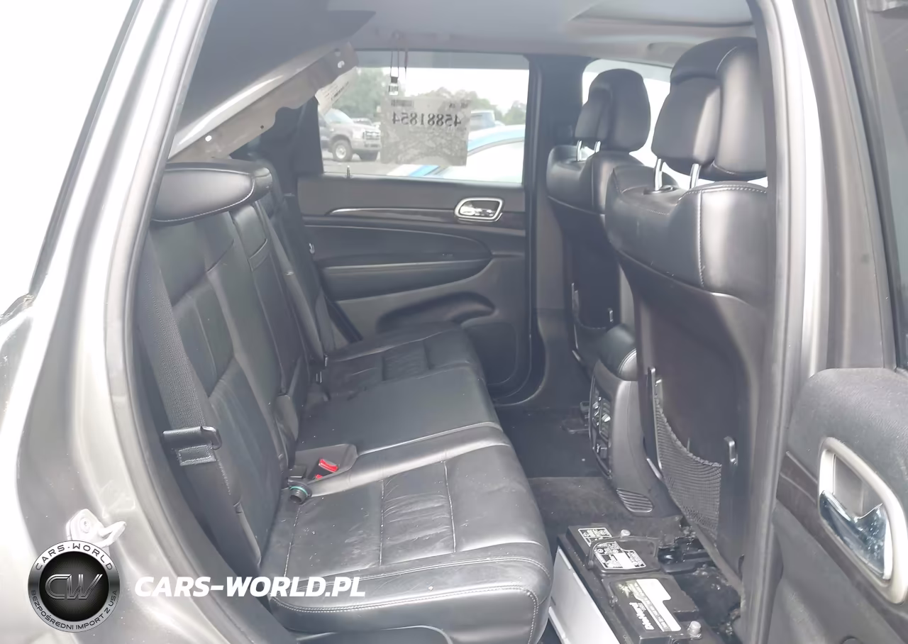 2012 Jeep Grand Cherokee Laredo VIN:1C4RJFAT9CC269858 - 8