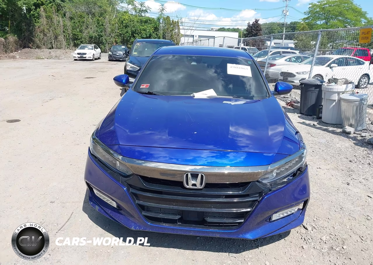 2018 Honda Accord Sport VIN:1HGCV1F31JA230116 - 13