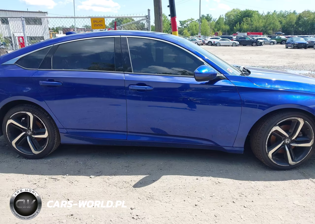 2018 Honda Accord Sport VIN:1HGCV1F31JA230116 - 14