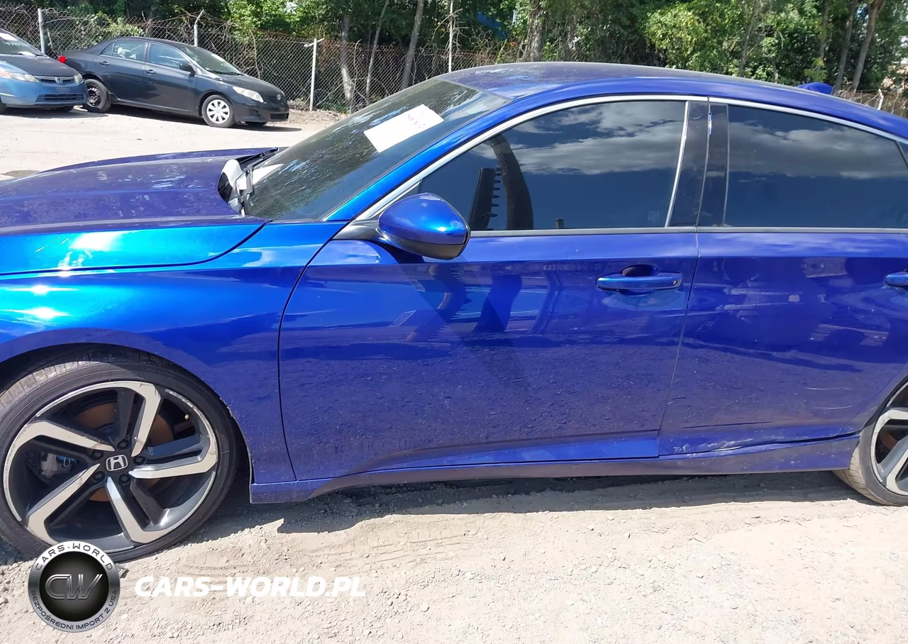 2018 Honda Accord Sport VIN:1HGCV1F31JA230116 - 15