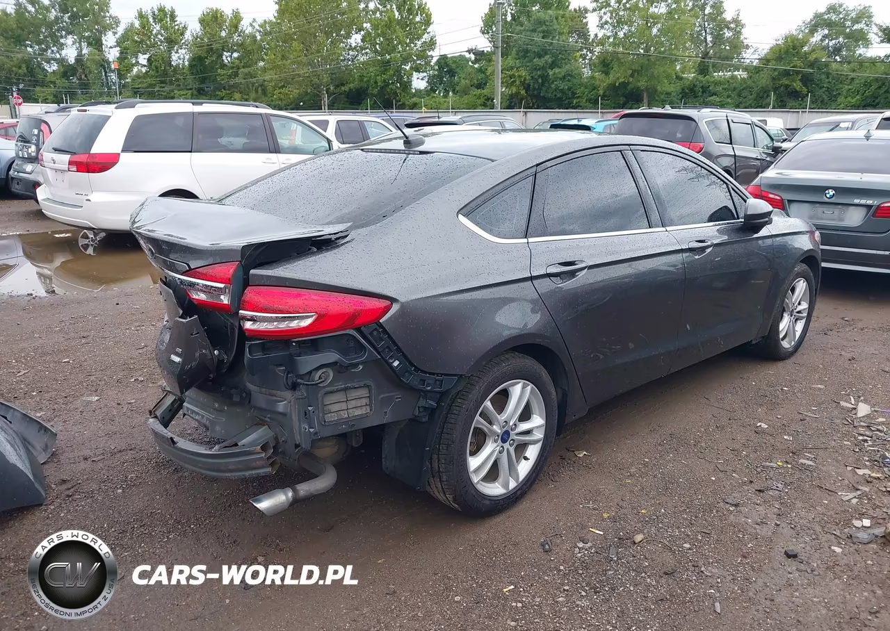 2018 Ford Fusion Se VIN:3FA6P0HD1JR284582 - 4