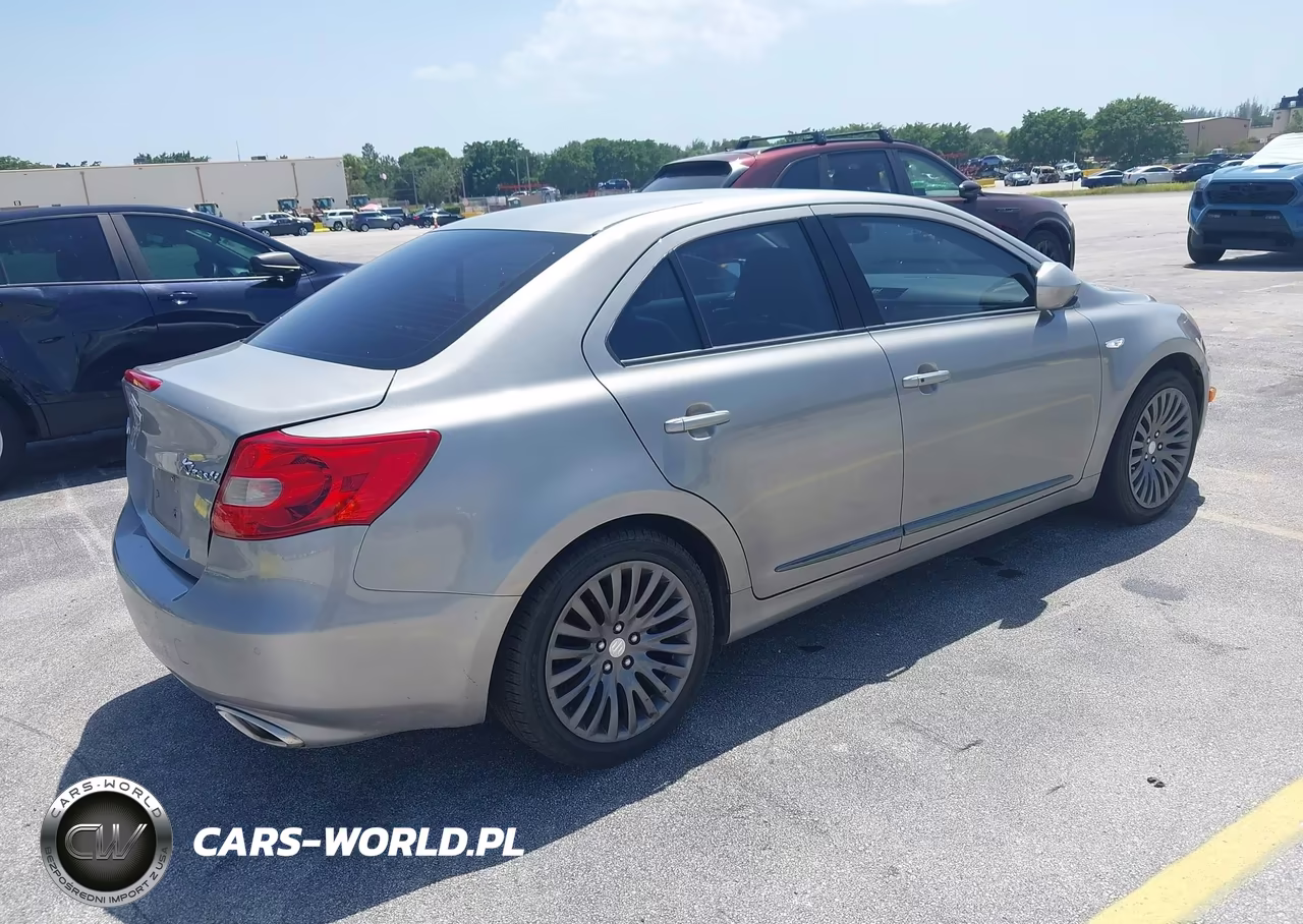 2010 Suzuki Kizashi Sls VIN:JS2RE9A71A6100072 - 4