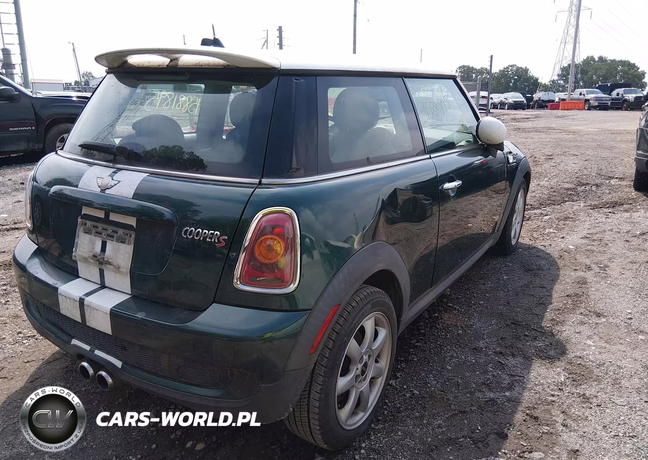2008 Mini Cooper S VIN:WMWMF73568TT91730 - 4