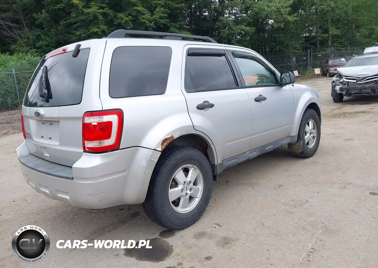 2010 Ford Escape Xlt VIN:1FMCU9D78AKA94773 - 4