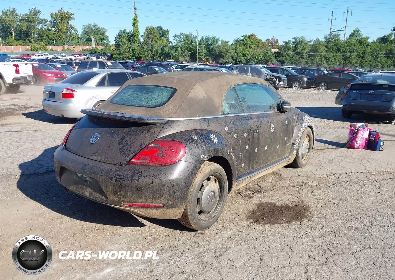 2013 Volkswagen Beetle 2.5L VIN:3VW5P7AT1DM821238 - 4