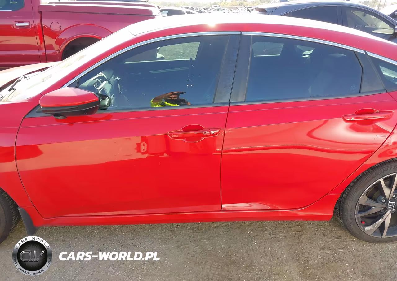 2019 Honda Civic Sport VIN:2HGFC2F87KH540164 - 14