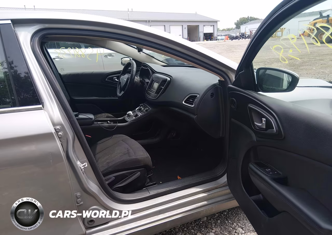 2015 Chrysler 200 Limited VIN:1C3CCCAB1FN680318 - 5