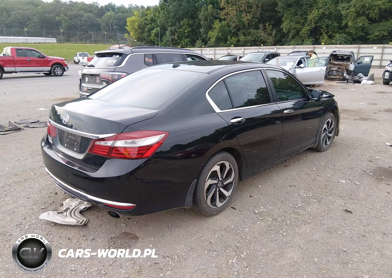 2016 Honda Accord Ex-L VIN:1HGCR2F82GA000213 - 4