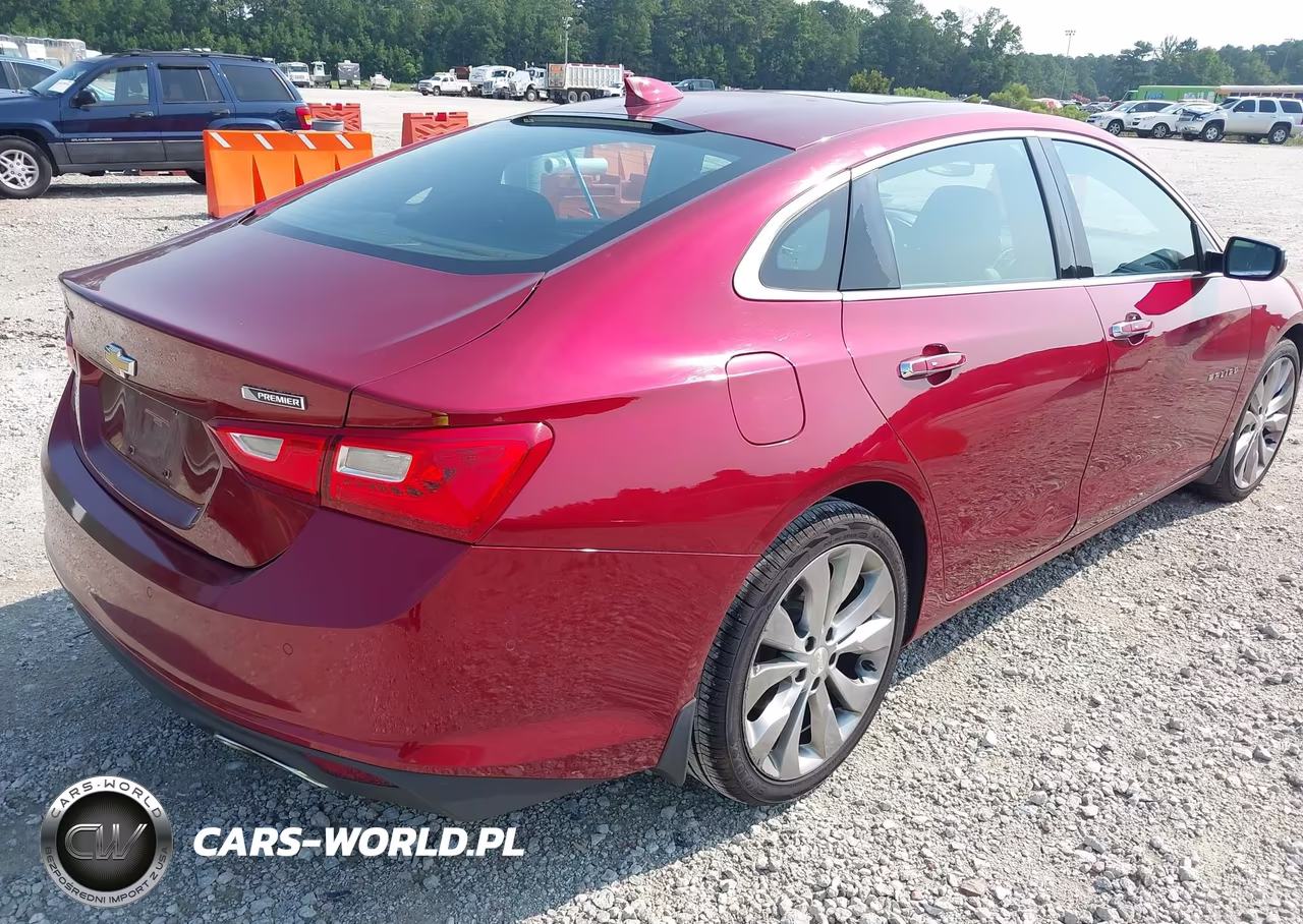 2017 Chevrolet Malibu Premier VIN:1G1ZH5SX1HF149915 - 4