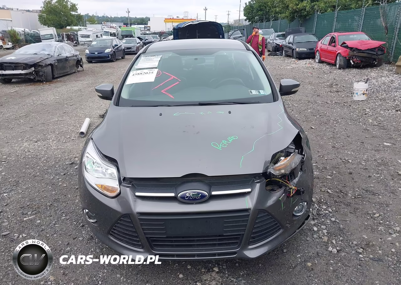 2014 Ford Focus Se VIN:1FADP3F2XEL201715 - 12