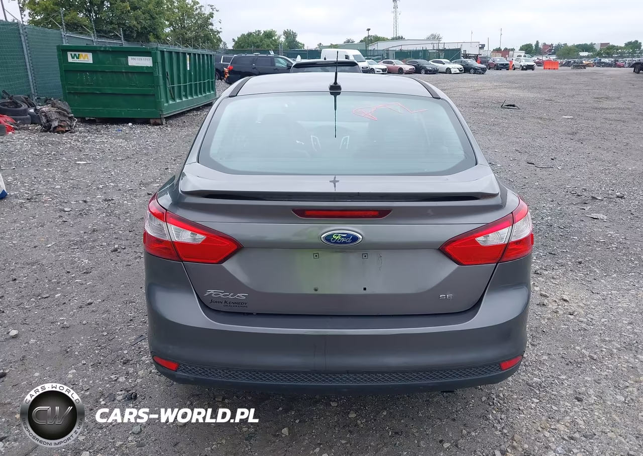 2014 Ford Focus Se VIN:1FADP3F2XEL201715 - 16