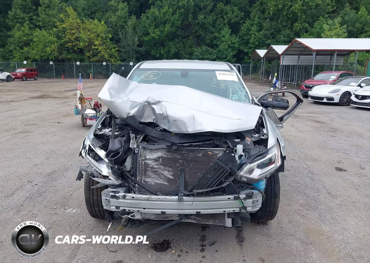 2018 Chevrolet Traverse Ls VIN:1GNERFKW3JJ258659 - 12