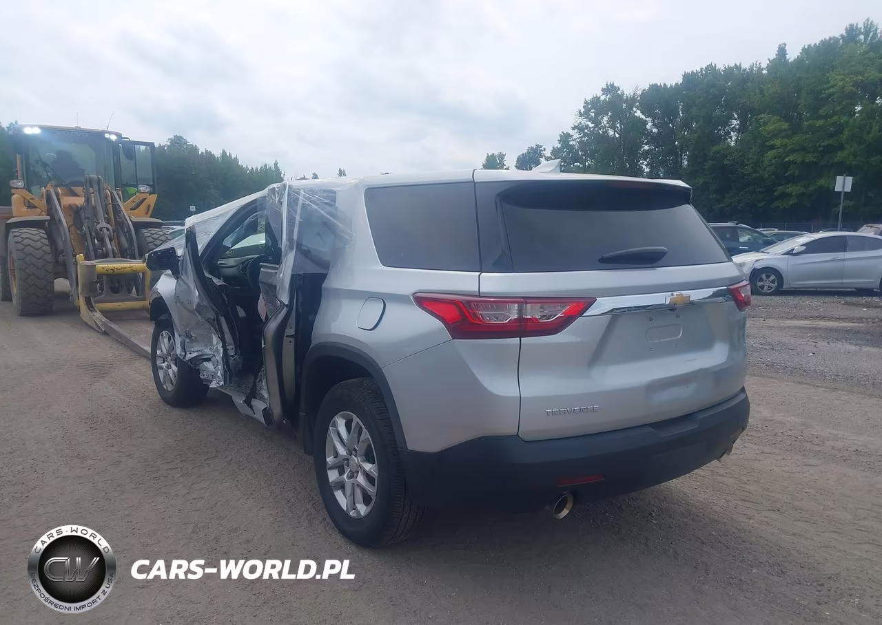 2018 Chevrolet Traverse Ls VIN:1GNERFKW3JJ258659 - 3