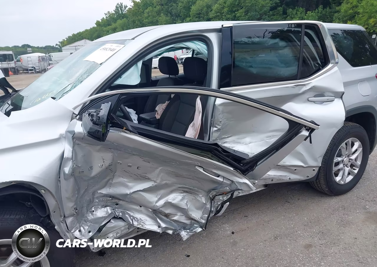 2018 Chevrolet Traverse Ls VIN:1GNERFKW3JJ258659 - 6
