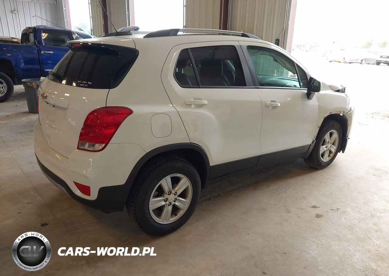 2021 Chevrolet Trax Awd Lt VIN:KL7CJPSB1MB355719 - 4