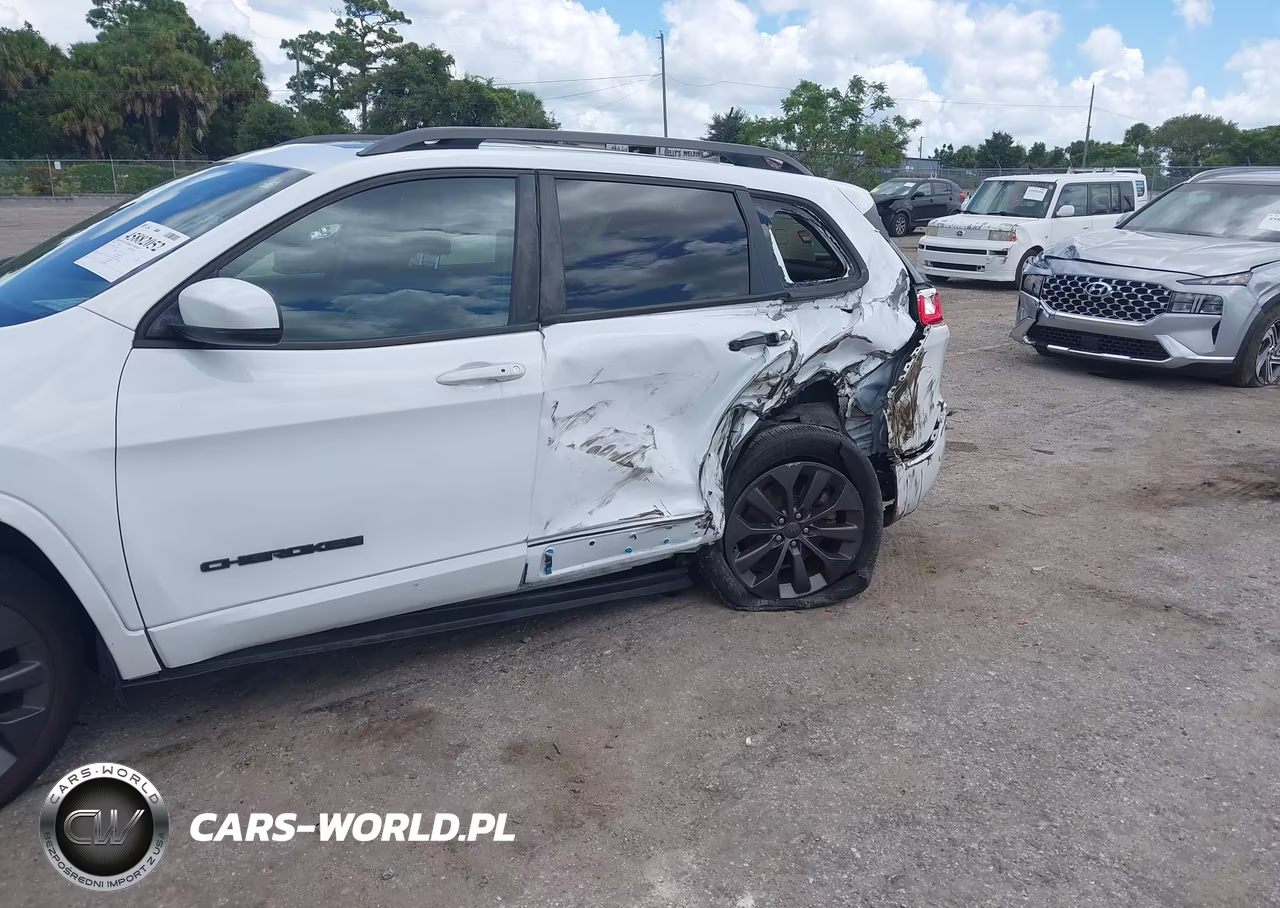 2021 Jeep Cherokee High Altitude 4X4 VIN:1C4PJMDN2MD165829 - 6
