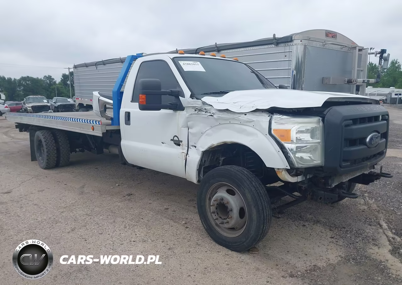 2011 Ford F-550 Chassis Xl