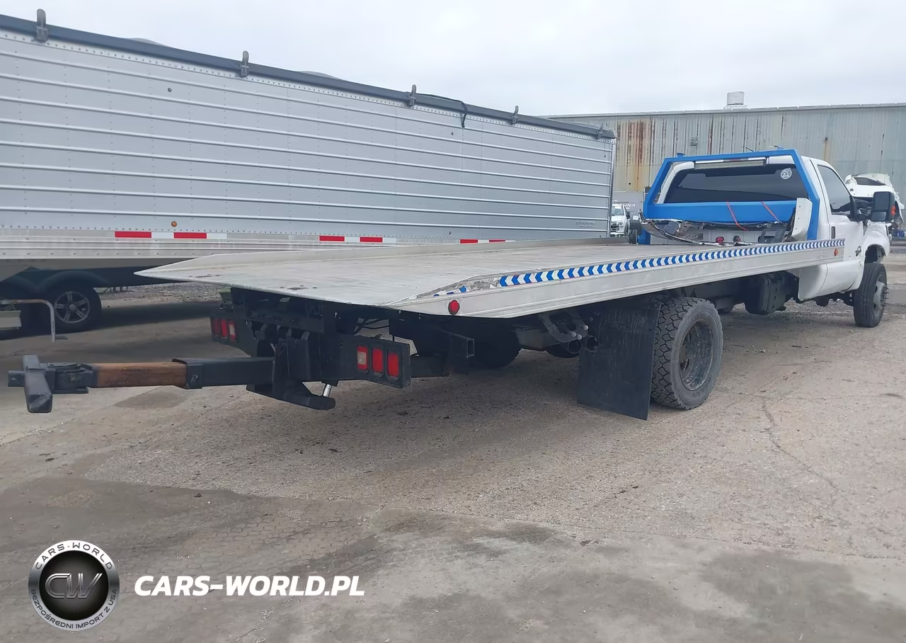 2011 Ford F-550 Chassis Xl VIN:1FDUF5GT9BEA02344 - 4