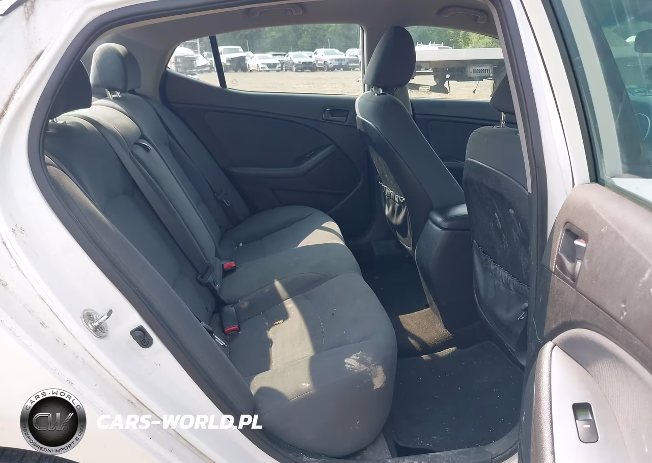 2015 Kia Optima Lx VIN:5XXGM4A71FG489196 - 8