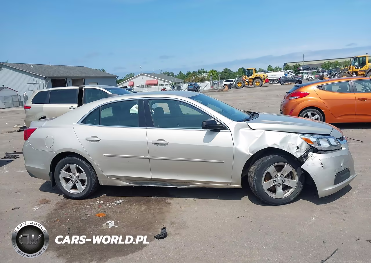 2015 Chevrolet Malibu Ls VIN:1G11B5SL9FF217810 - 13
