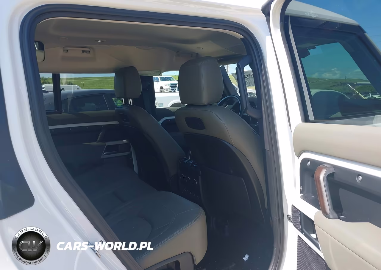 2022 Land Rover Defender 110 S VIN:SALEJERX8N2099686 - 8
