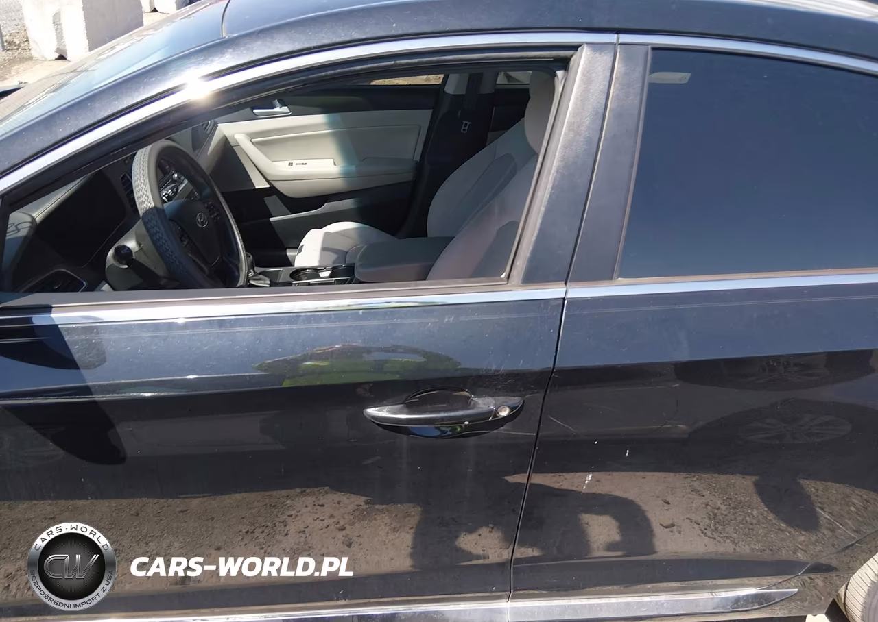 2015 Hyundai Sonata Sport VIN:5NPE34AF7FH098060 - 14