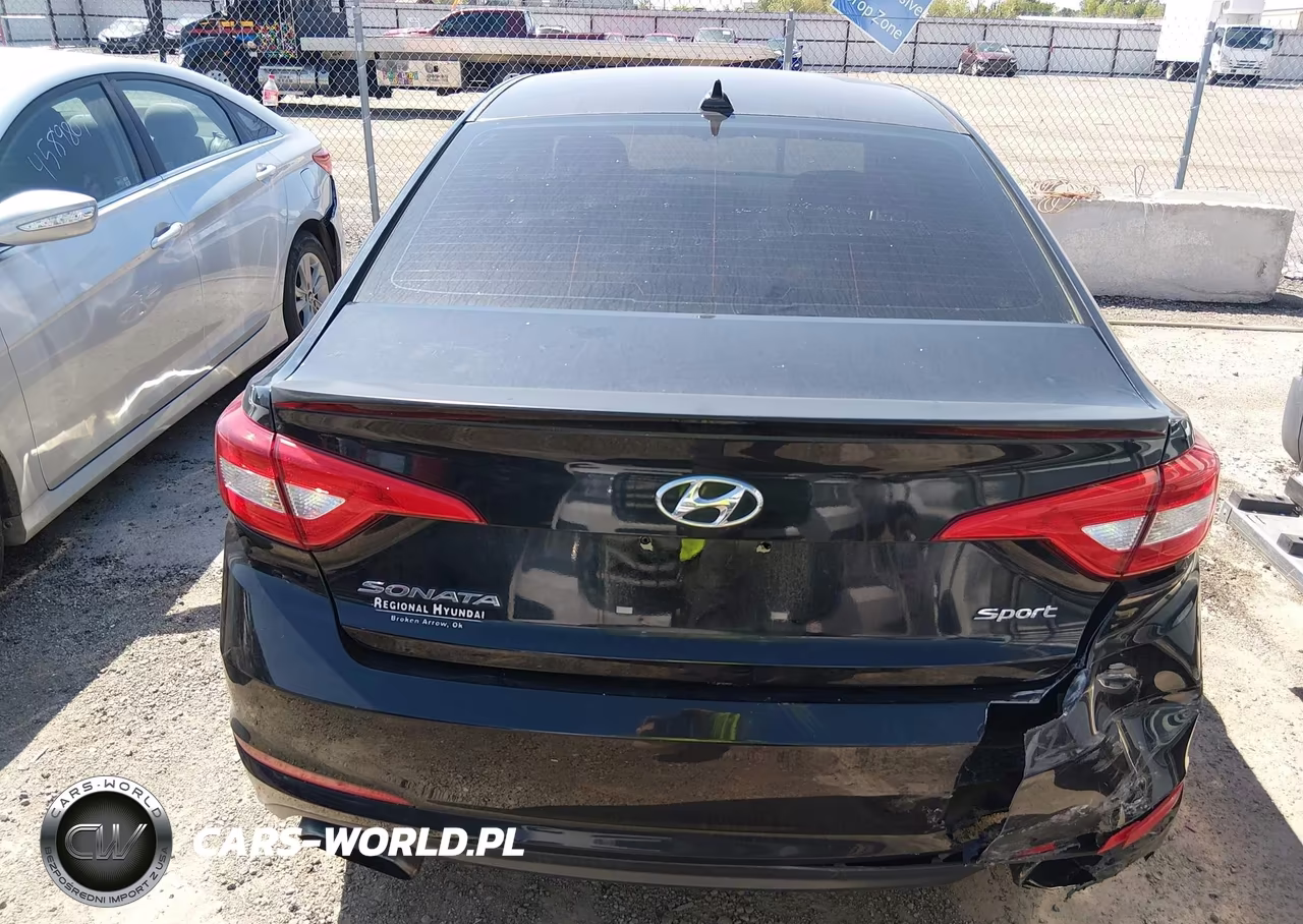 2015 Hyundai Sonata Sport VIN:5NPE34AF7FH098060 - 16