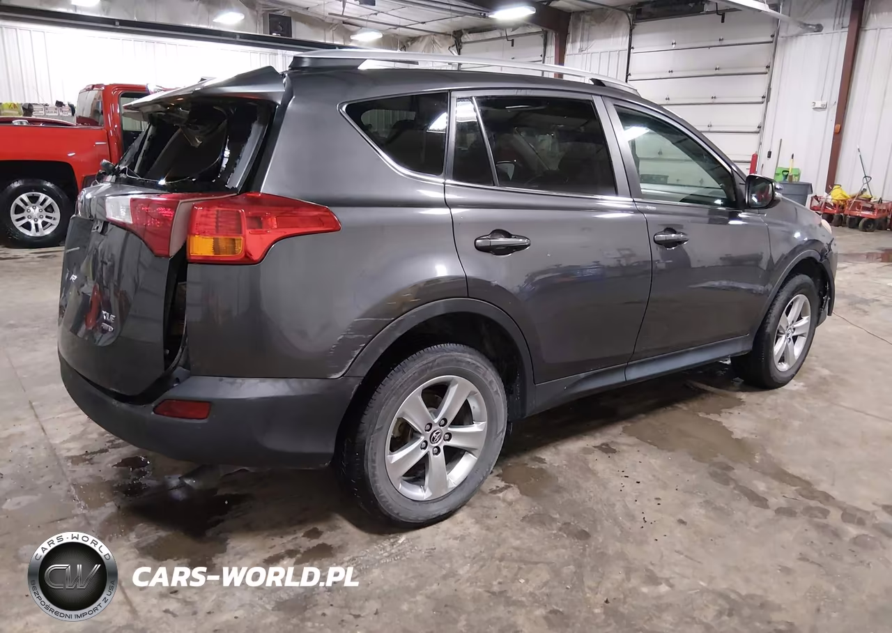 2015 Toyota Rav4 Xle VIN:2T3RFREV6FW404374 - 4