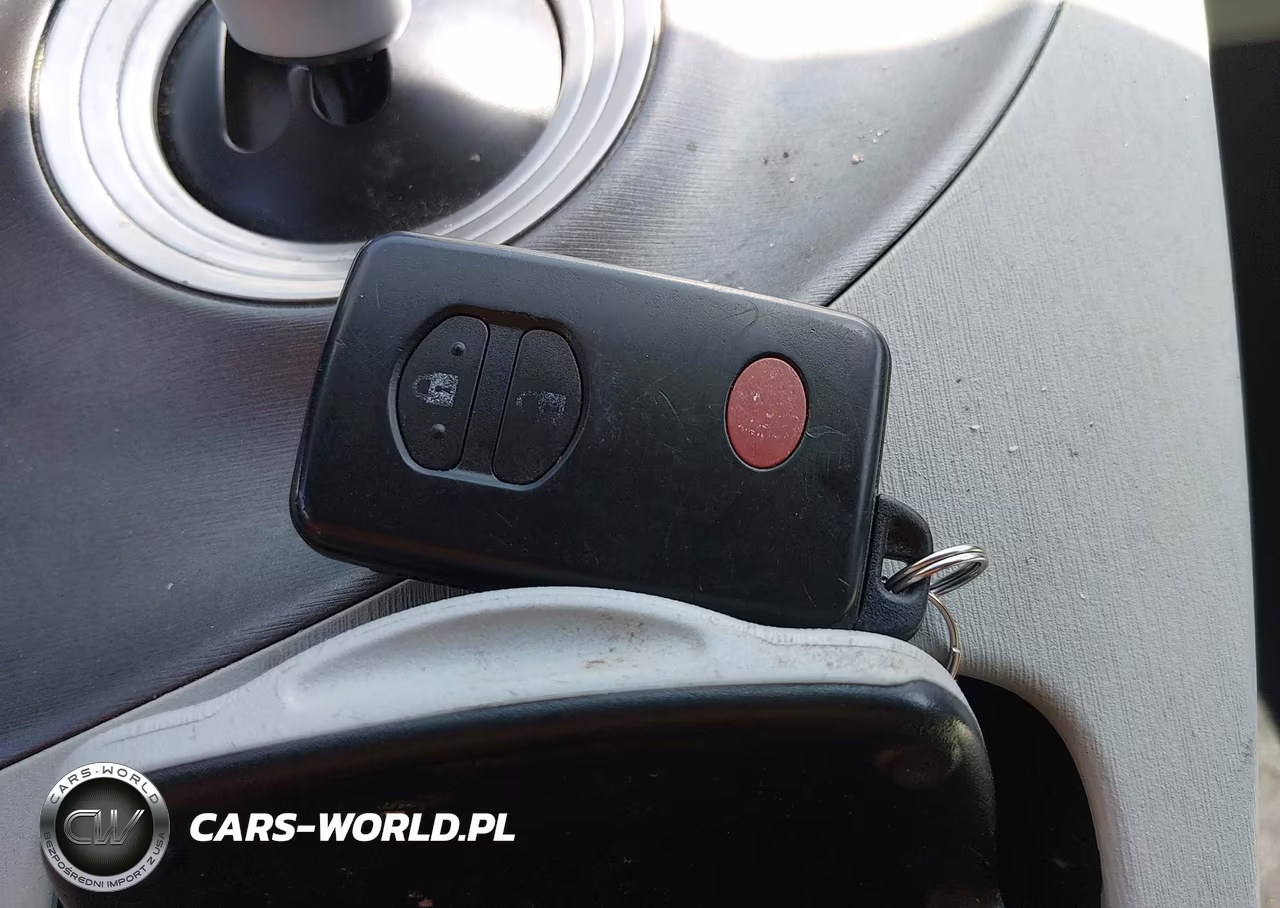 2014 Toyota Prius Two VIN:JTDKN3DU2E0375758 - 11