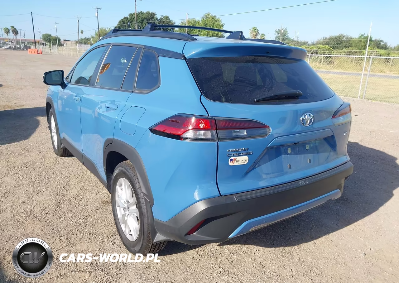 2026 Toyota Corolla Cross Le VIN:7MUCAAAG4TV188041 - 3