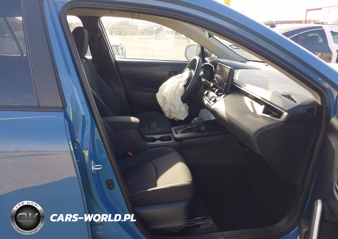 2026 Toyota Corolla Cross Le VIN:7MUCAAAG4TV188041 - 5