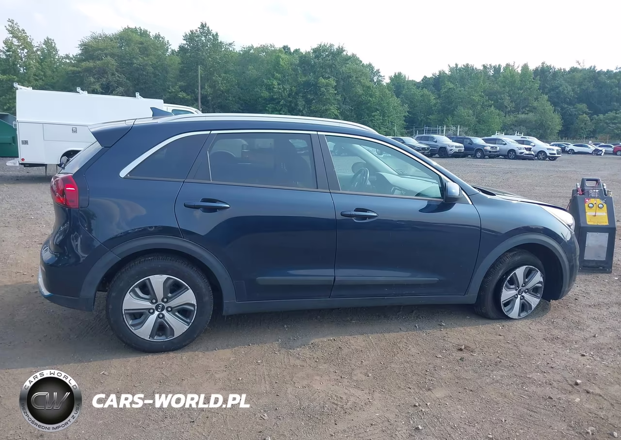 2018 Kia Niro Plug-In Hybrid Lx VIN:KNDCM3LD6J5203948 - 13