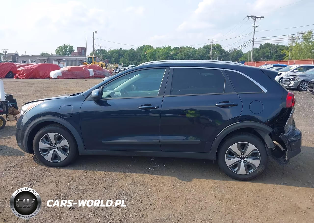 2018 Kia Niro Plug-In Hybrid Lx VIN:KNDCM3LD6J5203948 - 17