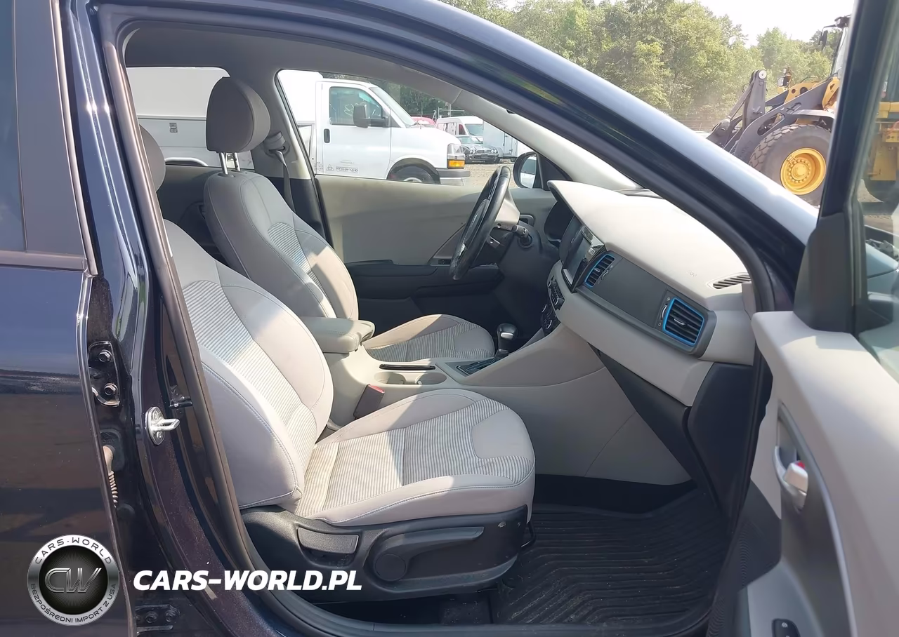 2018 Kia Niro Plug-In Hybrid Lx VIN:KNDCM3LD6J5203948 - 5