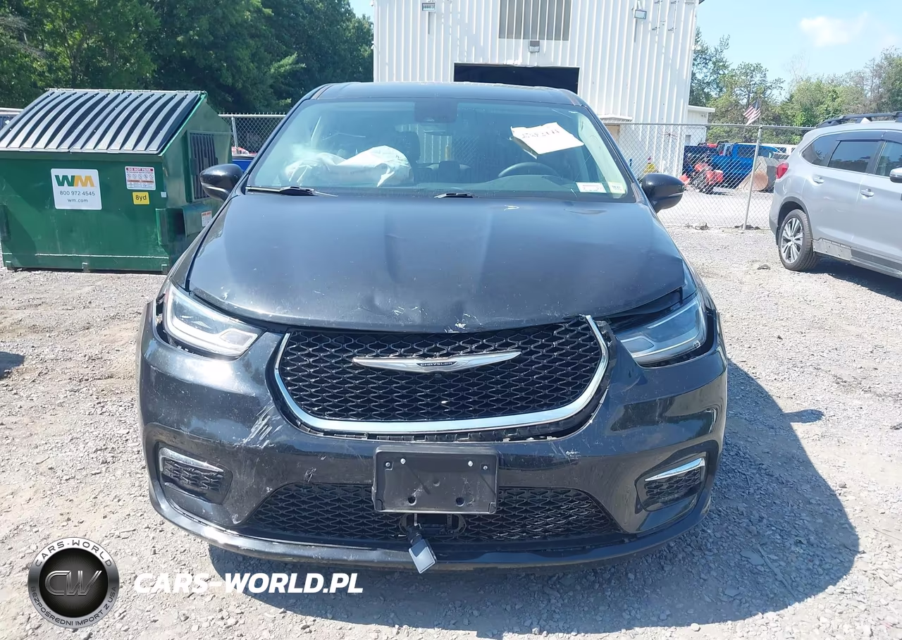 2023 Chrysler Pacifica Touring L VIN:2C4RC1BG7PR607558 - 12