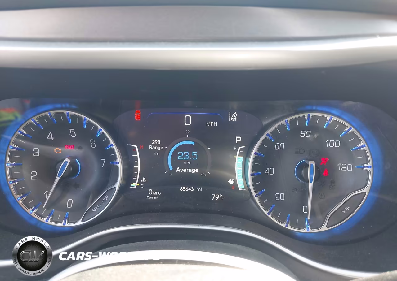 2023 Chrysler Pacifica Touring L VIN:2C4RC1BG7PR607558 - 7