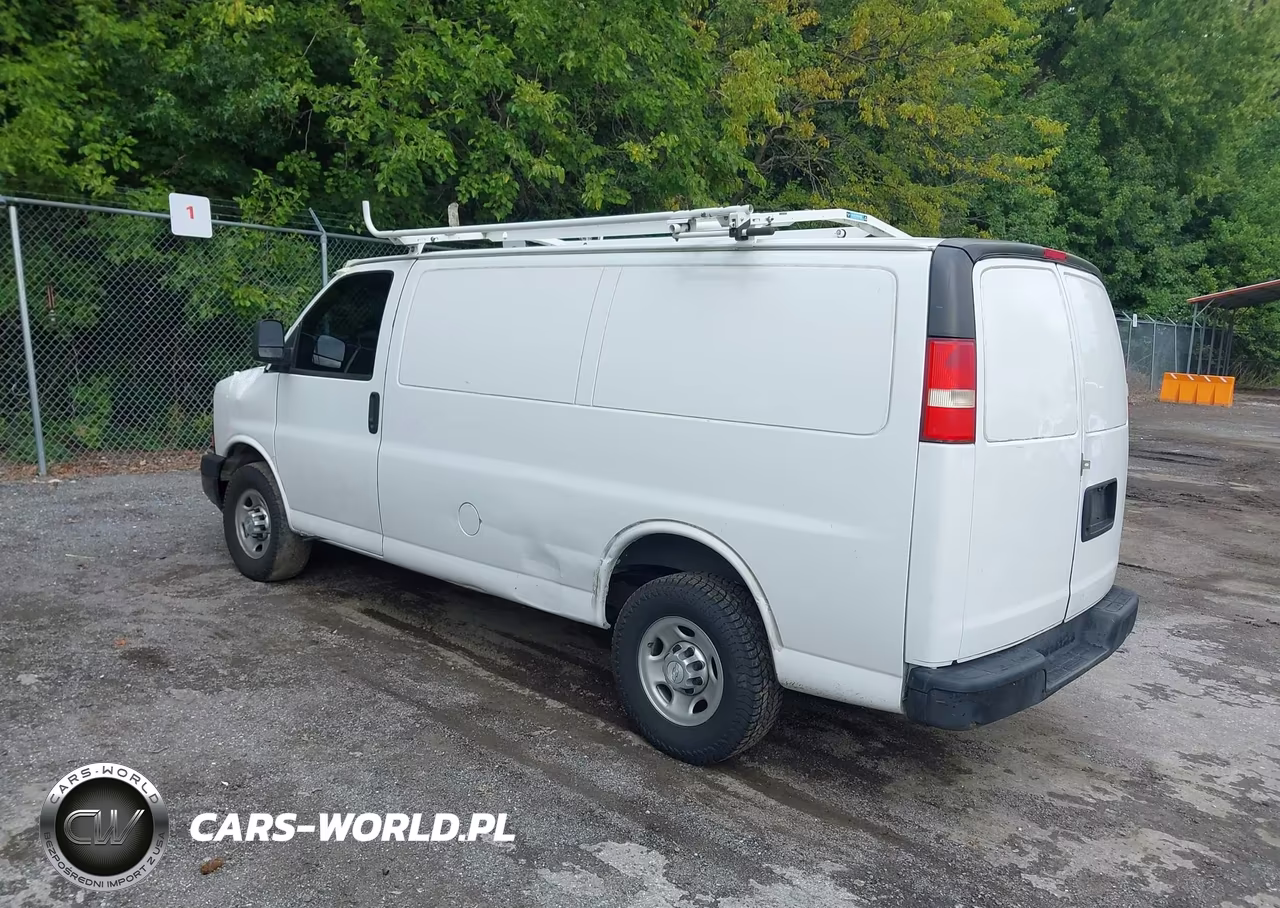 2015 Chevrolet Express 2500 Work Van VIN:1GCWGFCF1F1191343 - 3