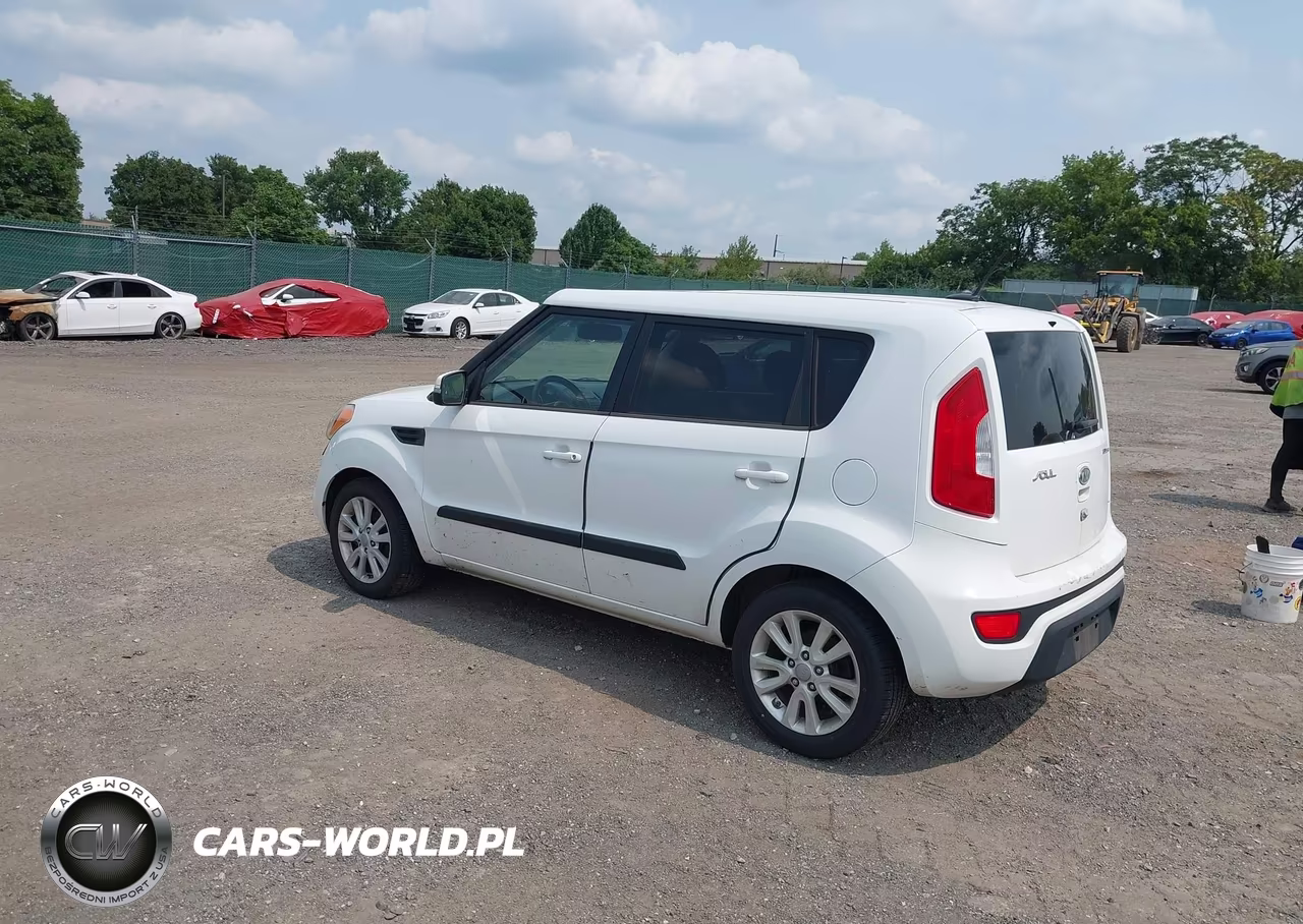 2012 Kia Soul + VIN:KNDJT2A63C7366265 - 3