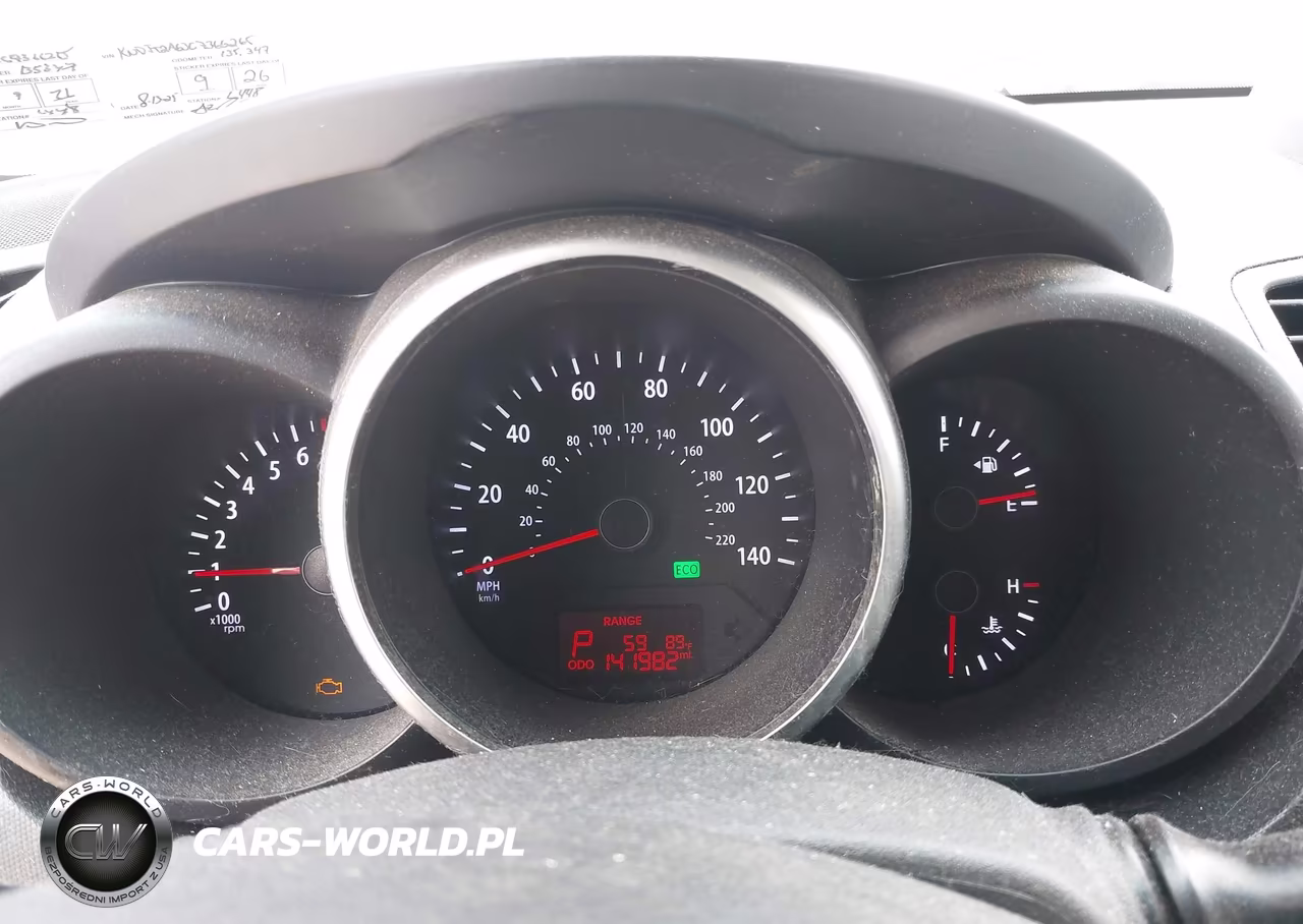 2012 Kia Soul + VIN:KNDJT2A63C7366265 - 7
