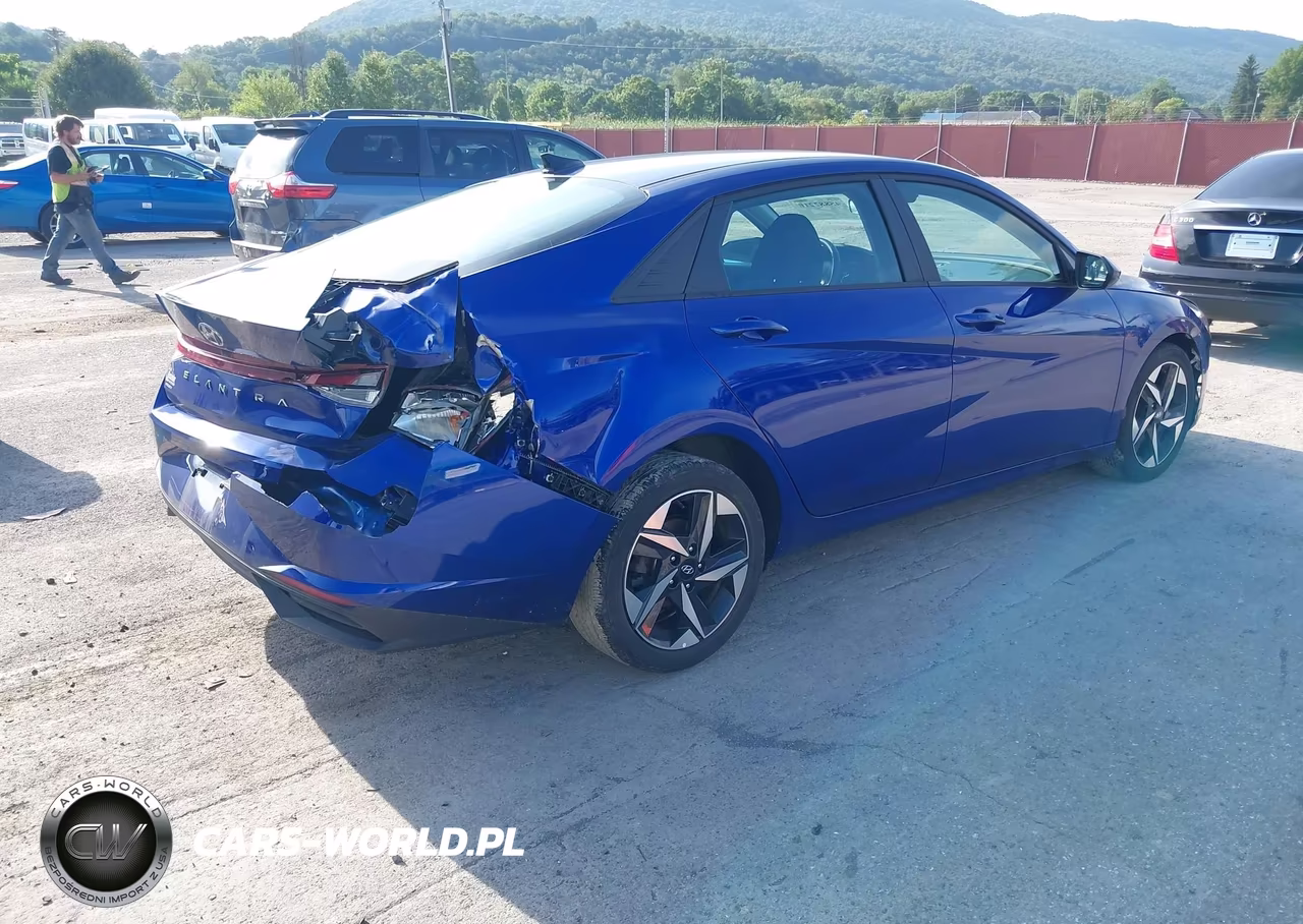 2023 Hyundai Elantra Sel VIN:KMHLS4AG6PU563126 - 4