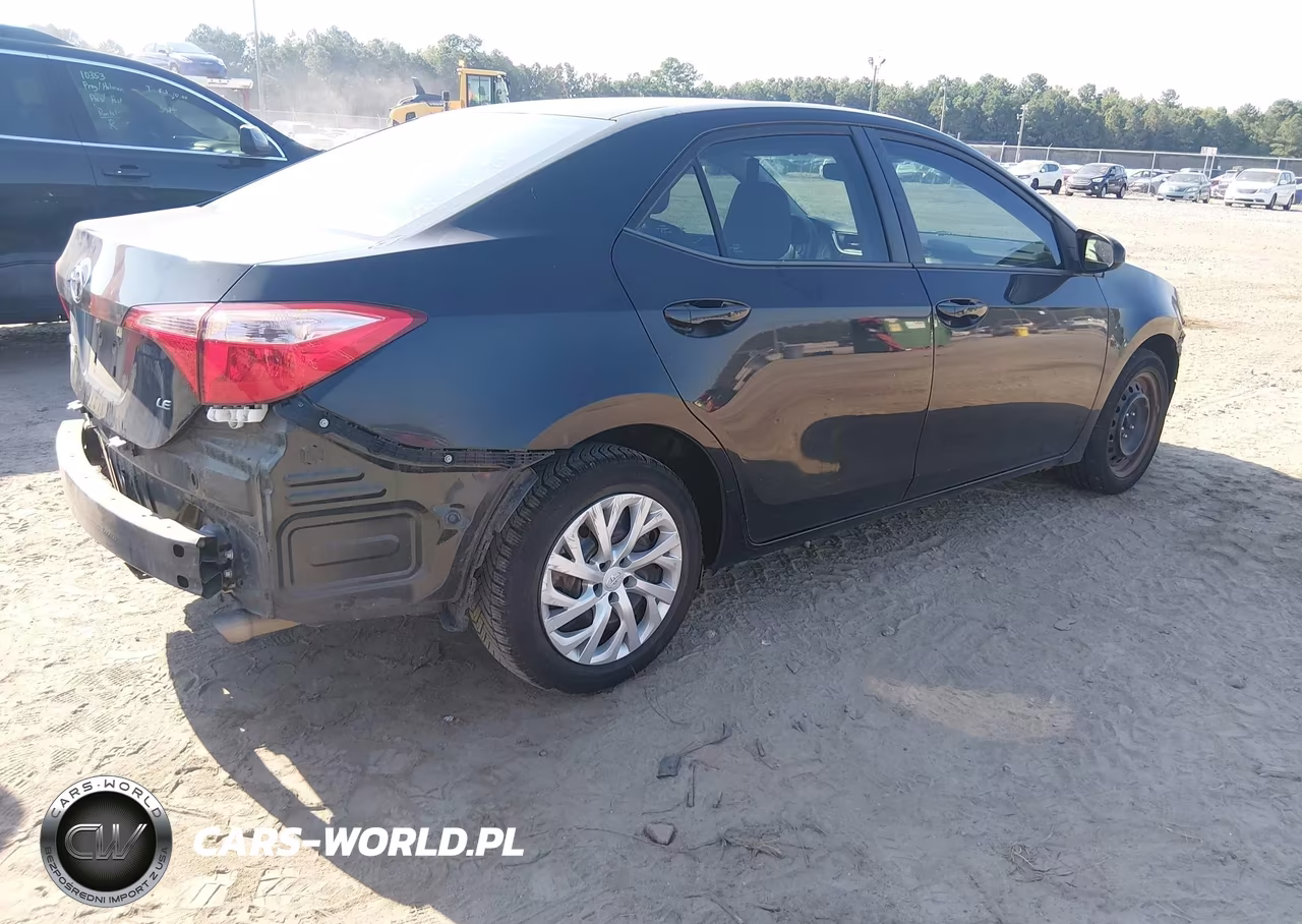 2019 Toyota Corolla Le VIN:5YFBURHEXKP868579 - 4