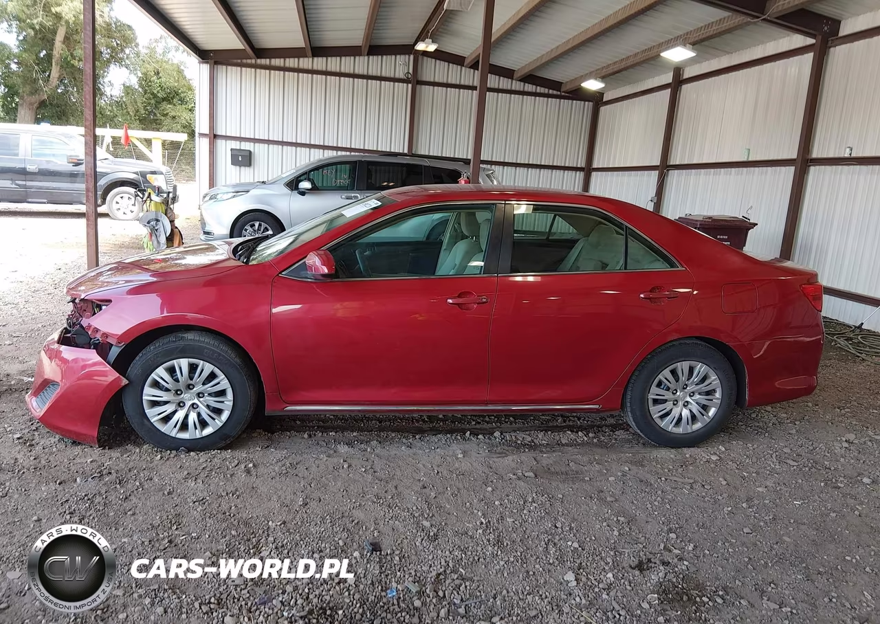 2013 Toyota Camry Le VIN:4T1BF1FK2DU689815 - 15