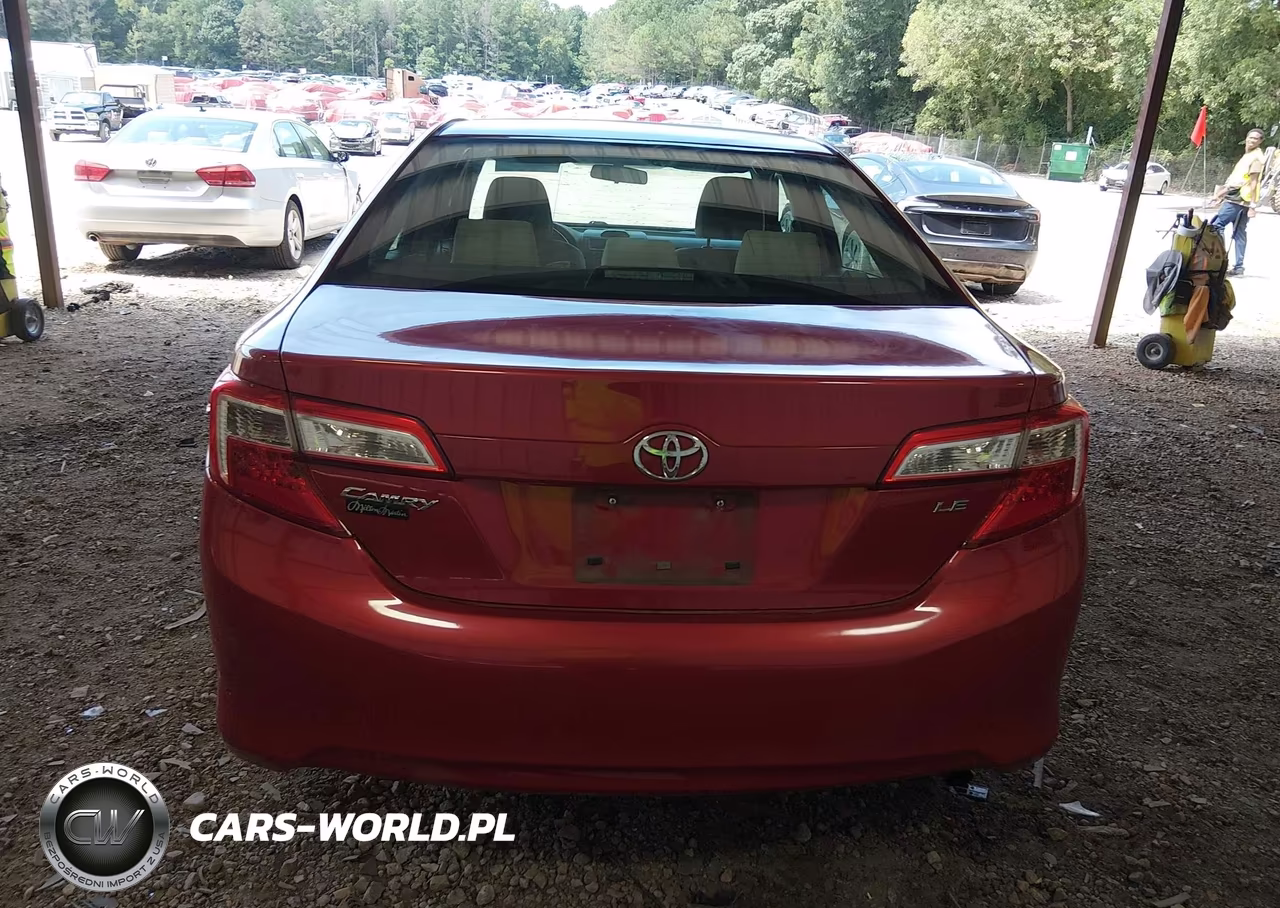 2013 Toyota Camry Le VIN:4T1BF1FK2DU689815 - 17