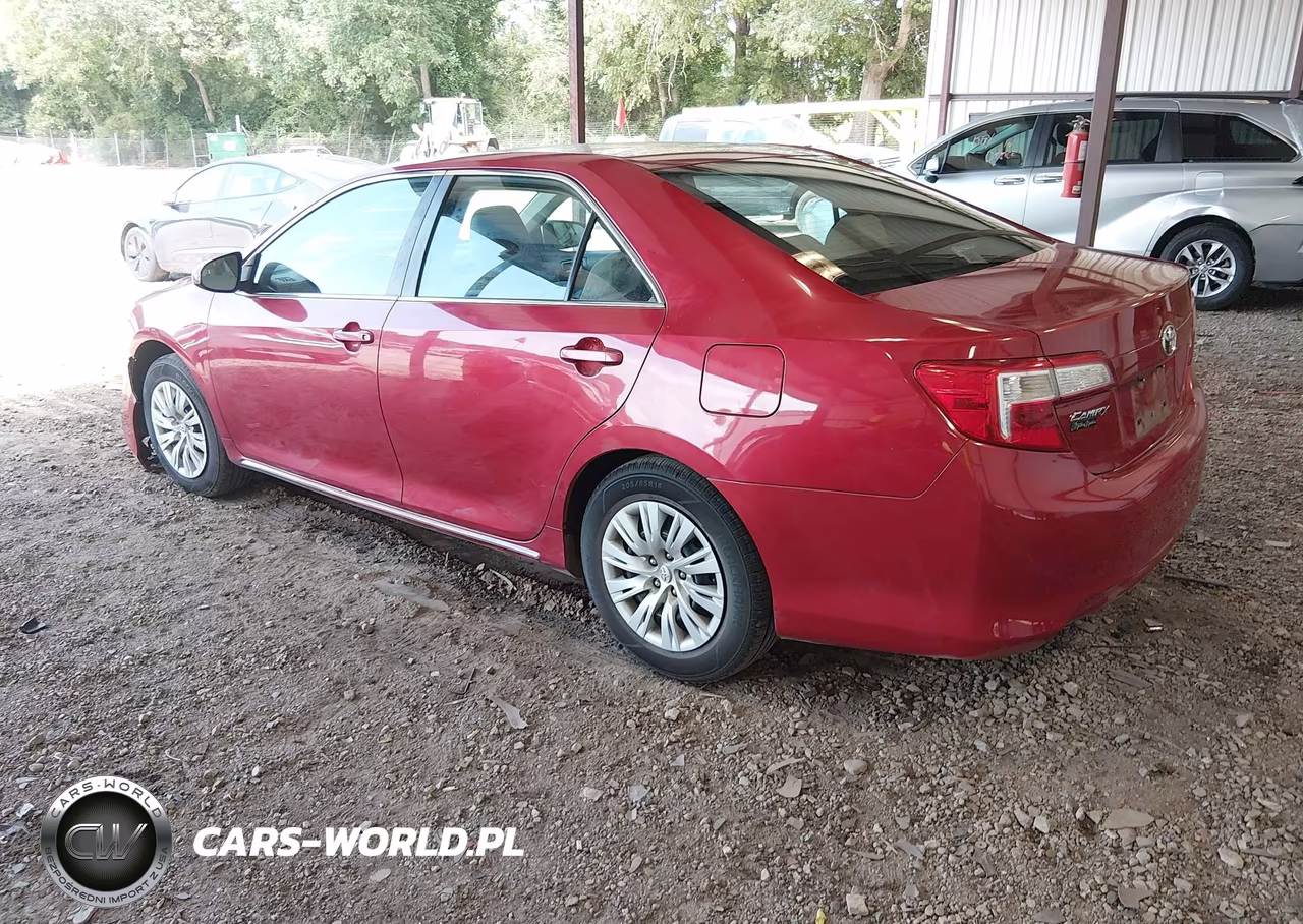 2013 Toyota Camry Le VIN:4T1BF1FK2DU689815 - 3