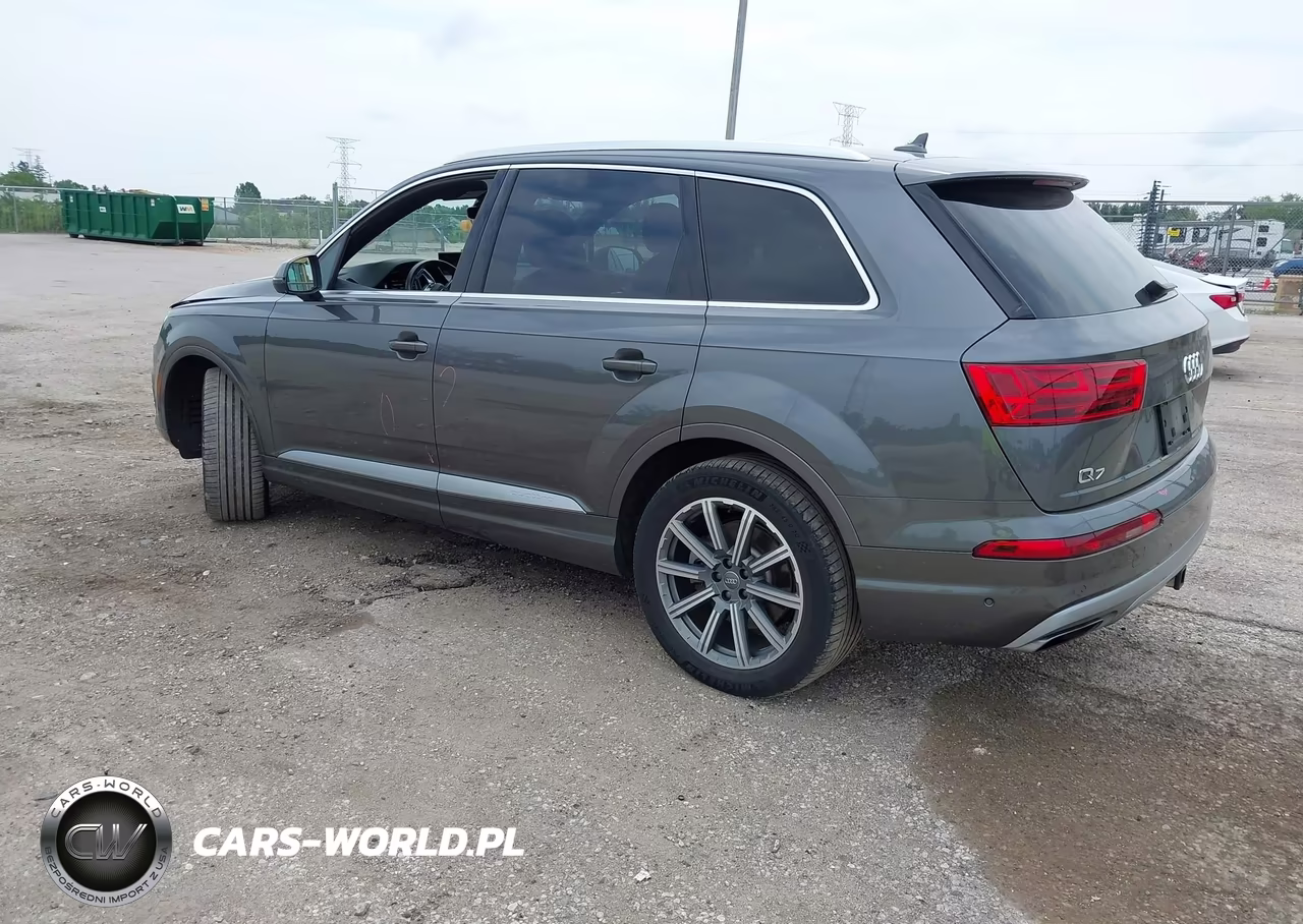 2019 Audi Q7 55 Premium VIN:WA1LAAF72KD032037 - 3