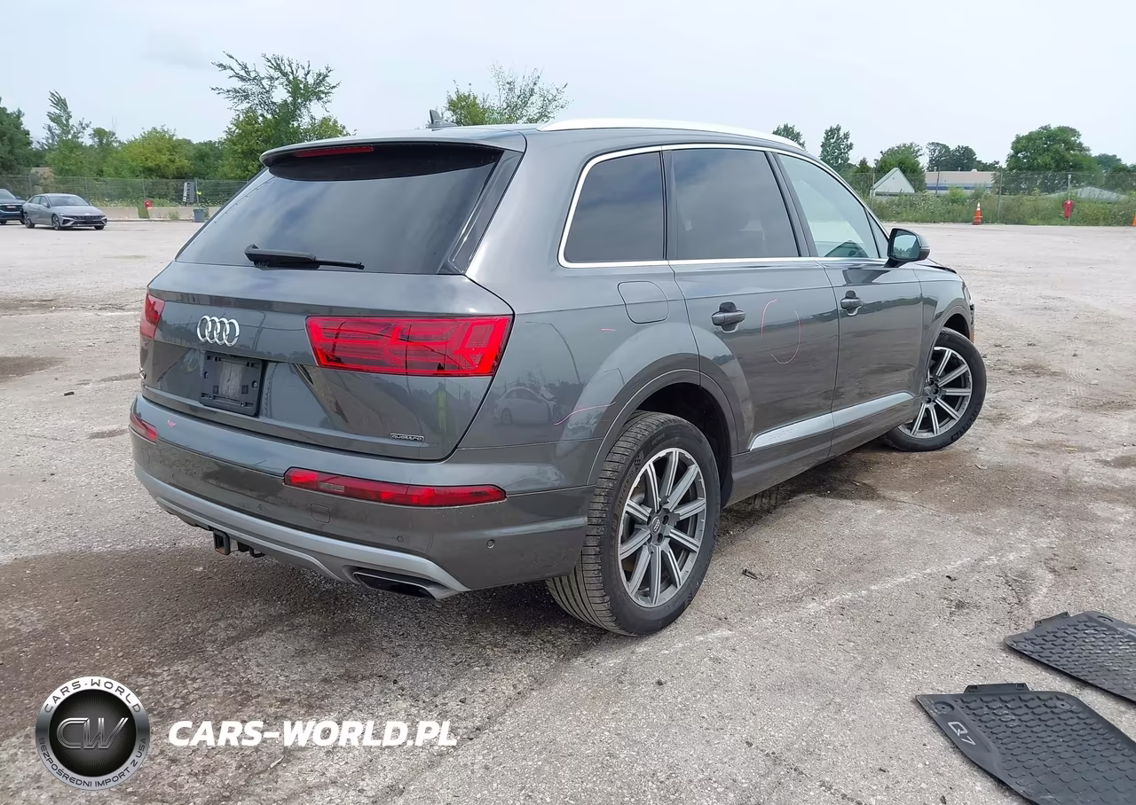 2019 Audi Q7 55 Premium VIN:WA1LAAF72KD032037 - 4
