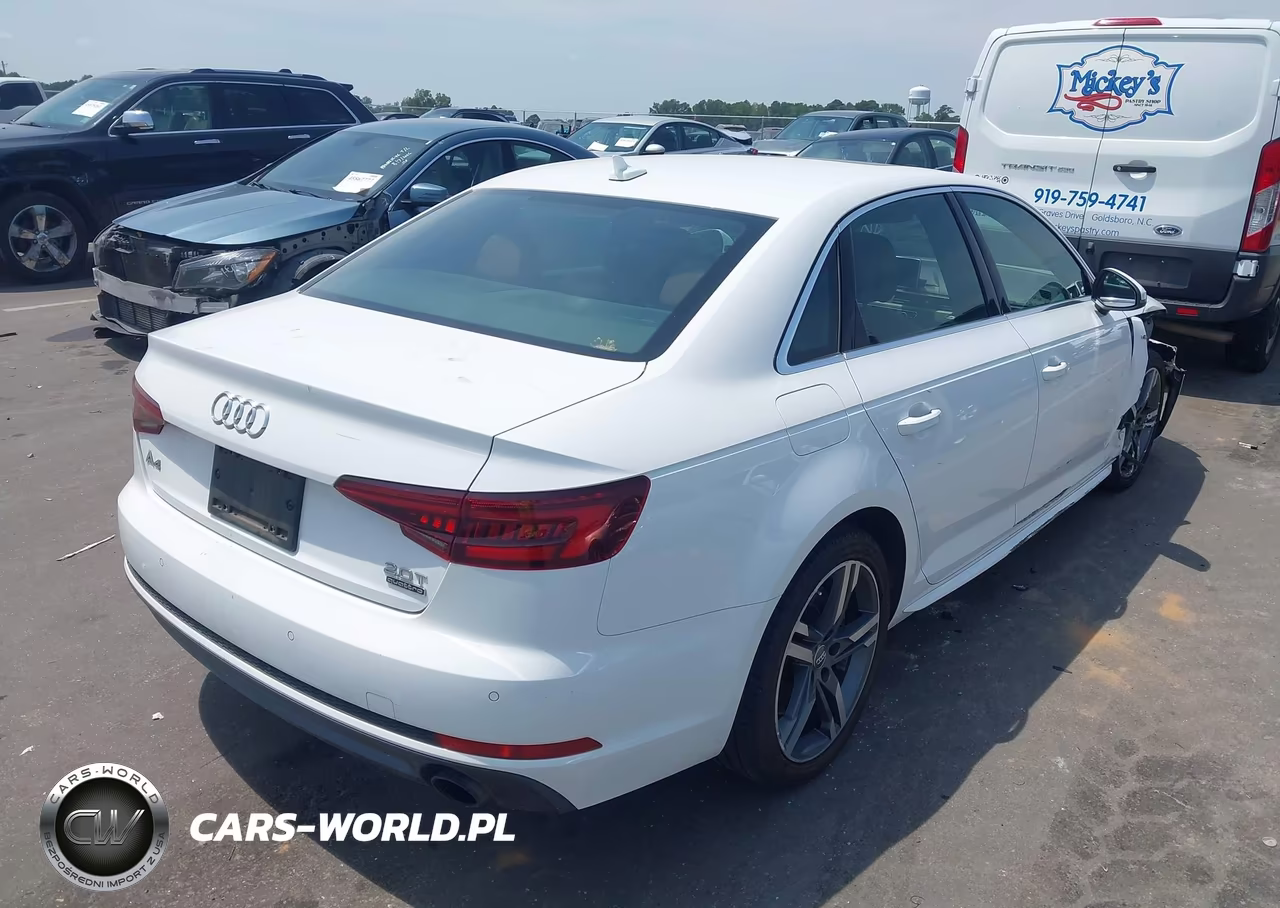 2018 Audi A4 2.0T Premium VIN:WAUENAF40JN017499 - 4