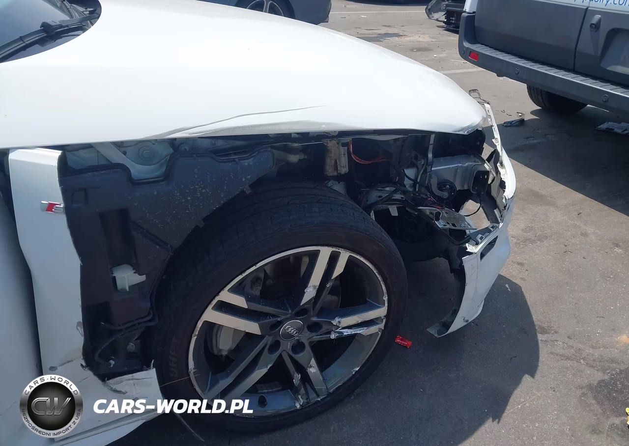 2018 Audi A4 2.0T Premium VIN:WAUENAF40JN017499 - 6