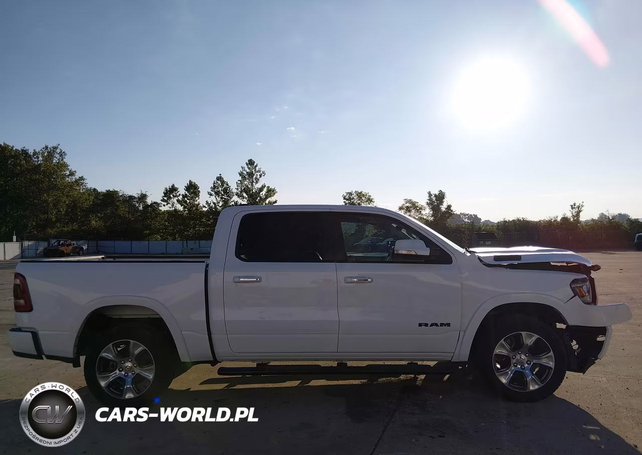 2021 Ram 1500 Laramie 4X4 5'7 Box VIN:1C6SRFJT4MN635278 - 9